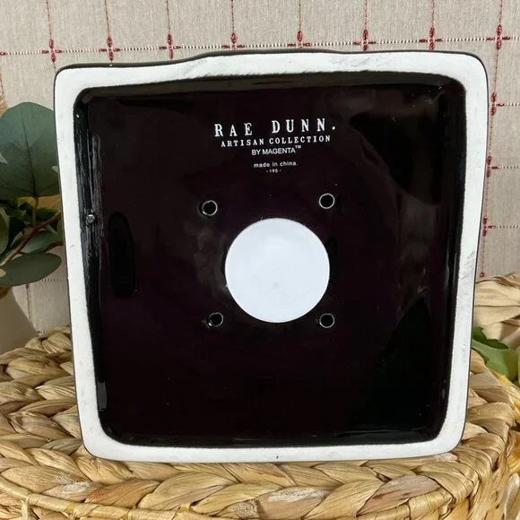 Rae Dunn Artisan Collection Dracula Castle Birdhouse Black & Gold New in Box - Picture 7 of 9